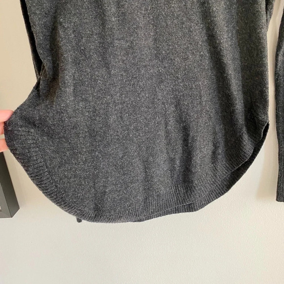 RW&Co Wool Blend Grey  Speckled Turtleneck Sweater Size Small - Picture 10 of 14